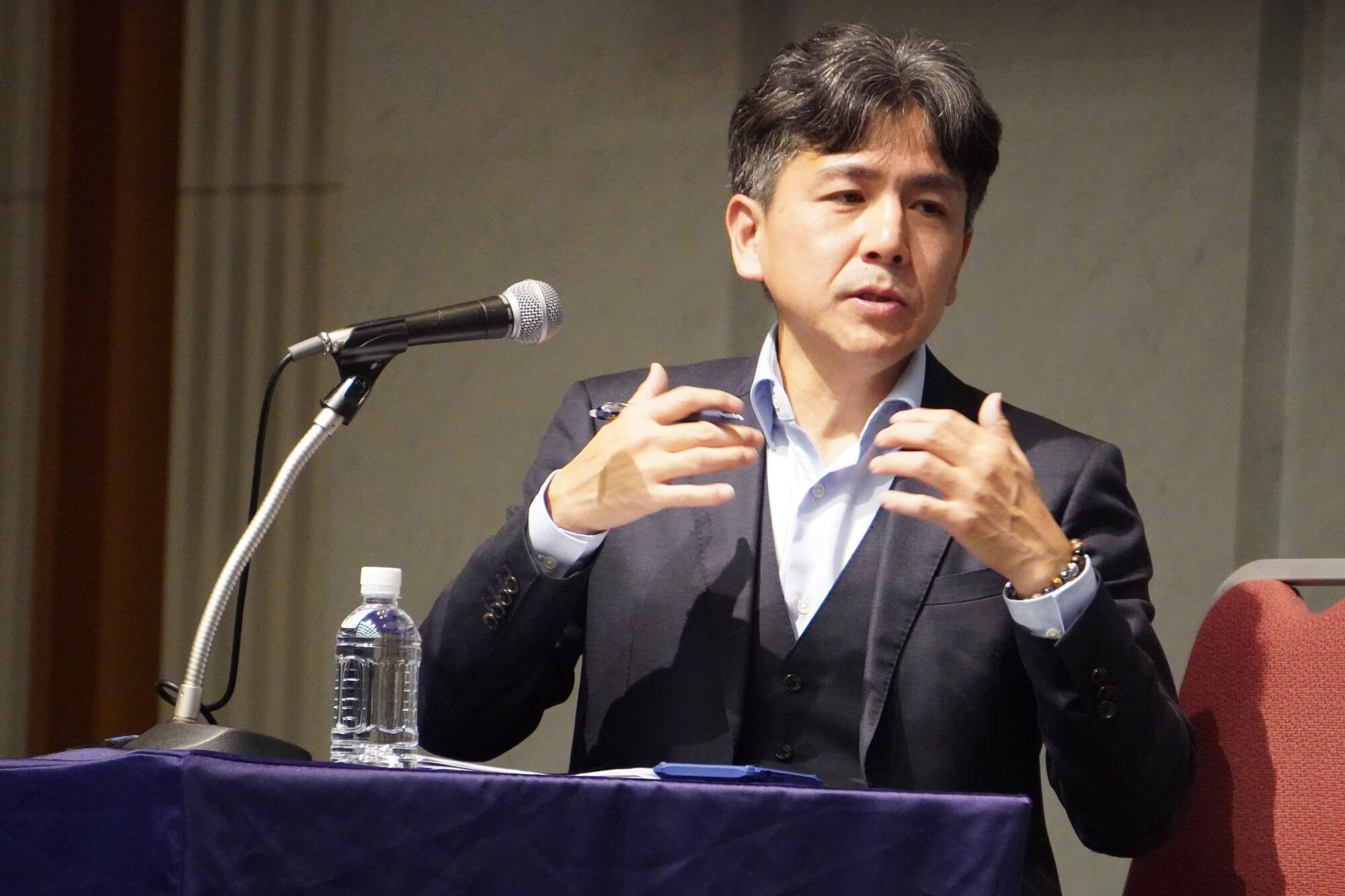 モデレーターを務めたゼロワンブースターの鈴木規文会長
